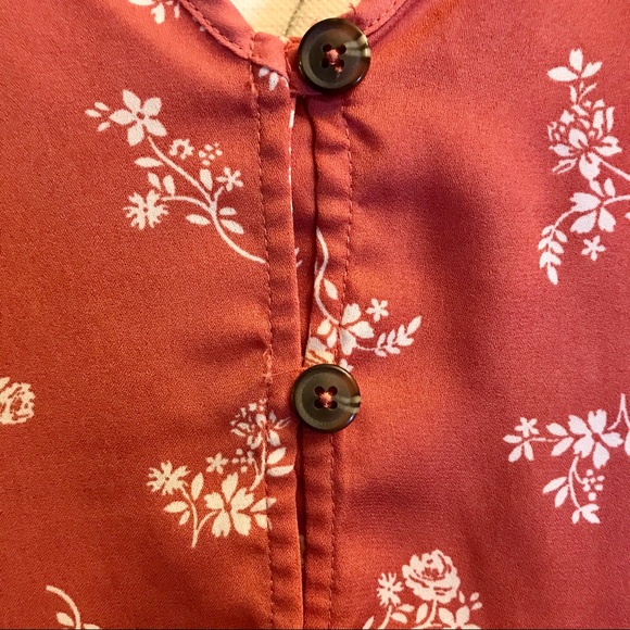 Pink Rose Blouse Size Small - Picture 4 of 11